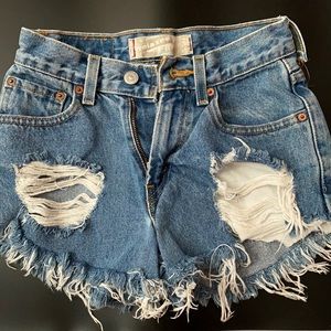 Levi’s high waisted shorts